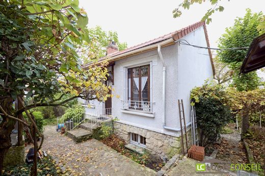 Casa de lujo en Bagneux, Altos de Sena