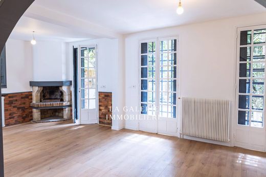 Luxury home in Nanterre, Hauts-de-Seine