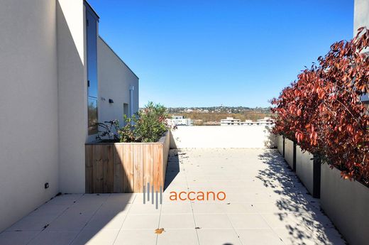 Apartament w Villeurbanne, Rhône