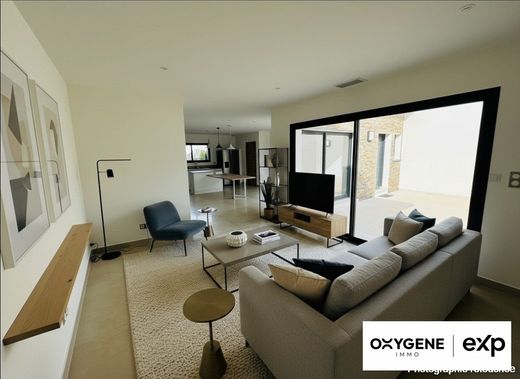 Luxury home in Perpignan, Pyrénées-Orientales