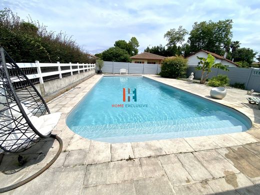 Luxe woning in Tarnos, Landes
