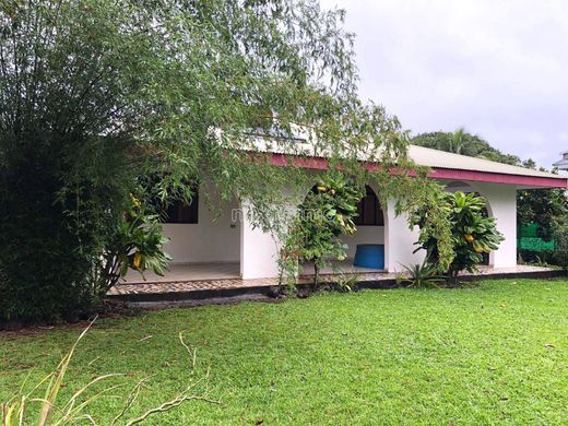 Luxus-Haus in Tohautu, Îles du Vent