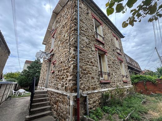 Жилой комплекс, Villeneuve-Saint-Georges, Val-de-Marne