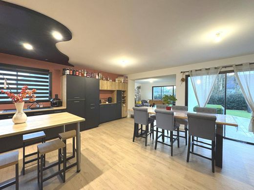 Luxury home in Bréhal, Manche