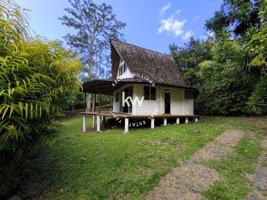 Πολυτελή κατοικία σε Maiao