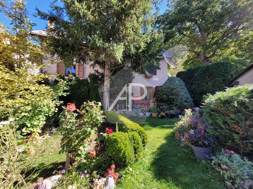 منزل ﻓﻲ Saint-Chaffrey, Hautes-Alpes