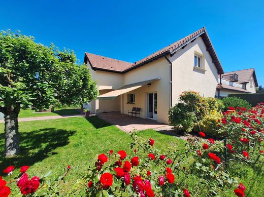 Casa de luxo - Golbey, Vosges
