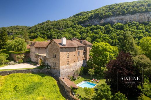 Schloss / Burg in Bourgoin-Jallieu, Isère