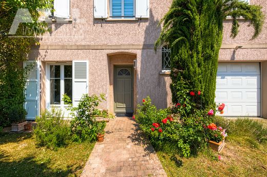 Luxury home in Bois-d'Arcy, Yvelines