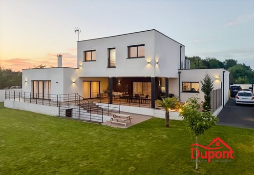 منزل ﻓﻲ Chaumes-en-Brie, Seine-et-Marne