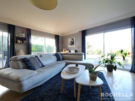 Luxury home in Puilboreau, Charente-Maritime