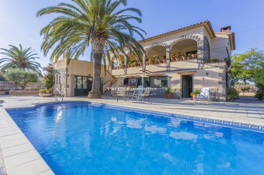 Luxury home in Castelló d'Empúries, Province of Girona