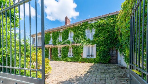 Luxury home in Voulangis, Seine-et-Marne