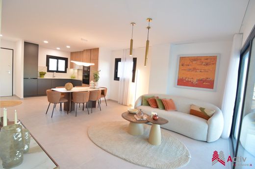 Apartment / Etagenwohnung in Villajoyosa, Alicante