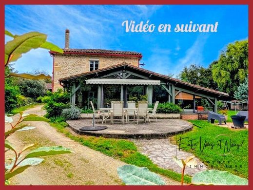 Luxury home in Langon, Gironde