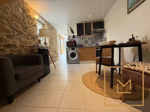 호화 저택 / Vieux, Calvados