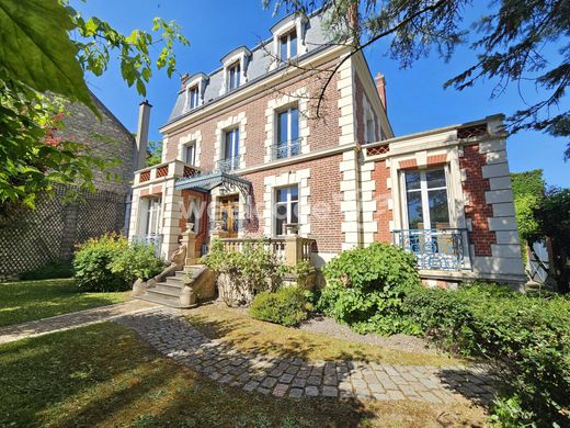 Casa di lusso a Conflans-Sainte-Honorine, Yvelines
