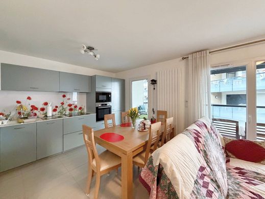 Ferney-Voltaire, Ainのアパートメント