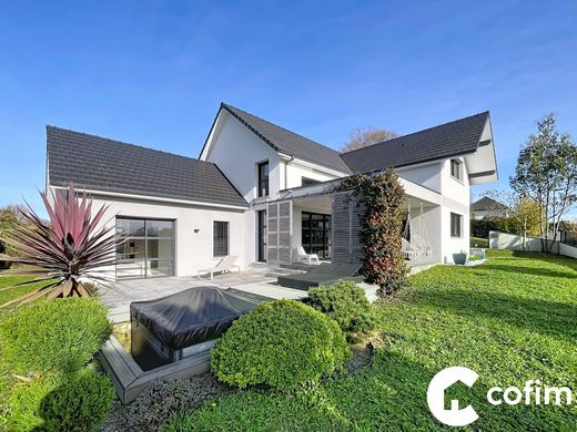 Maison de luxe à Sauvagnon, Pyrénées-Atlantiques