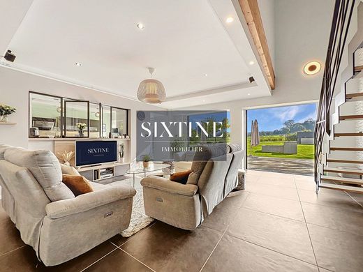 Casa de lujo en Bourgoin-Jallieu, Isere