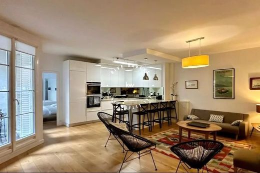 Piso / Apartamento en Issy-les-Moulineaux, Altos de Sena