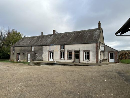 Luxury home in Courtenay, Loiret