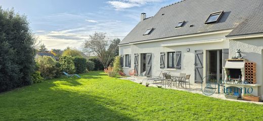 Luxe woning in Saint-Barthélemy-d'Anjou, Maine-et-Loire