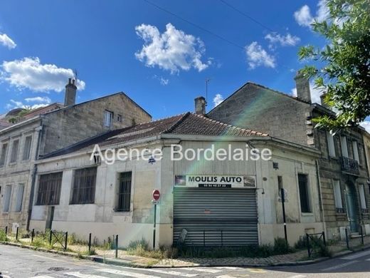 Residential complexes in Bordeaux, Gironde