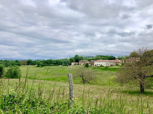 Luxe woning in Machézal, Loire