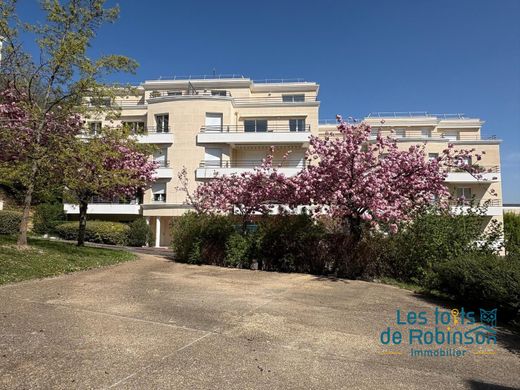 Appartement à Le Plessis-Robinson, Hauts-de-Seine