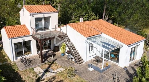 Luxus-Haus in La Tranche-sur-Mer, Vendée