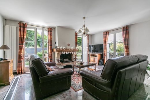 Luxury home in Joinville-le-Pont, Val-de-Marne