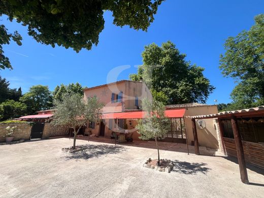 Maison de luxe à L'Isle-sur-la-Sorgue, Vaucluse