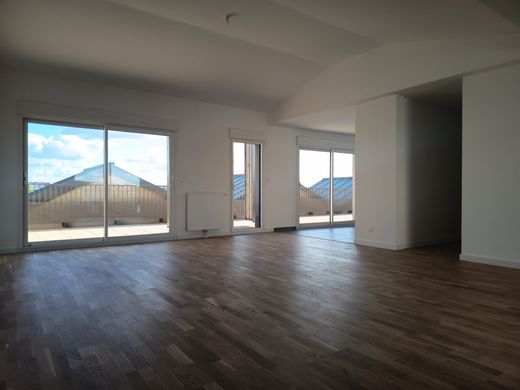 Apartment in La Riche, Indre and Loire