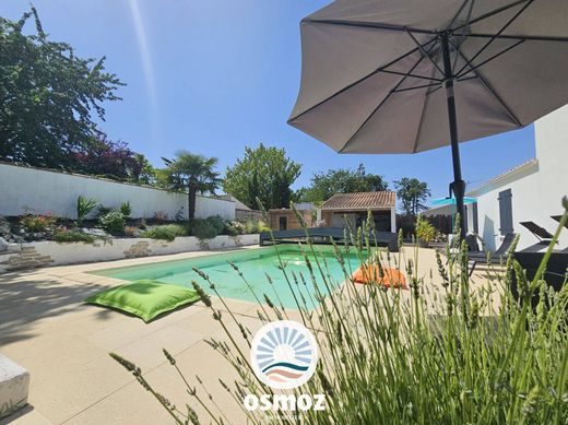 Casa de lujo en Sainte-Soulle, Charenta Marítima