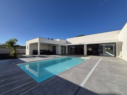 ‏בתי יוקרה ב  Perpignan, Pyrénées-Orientales