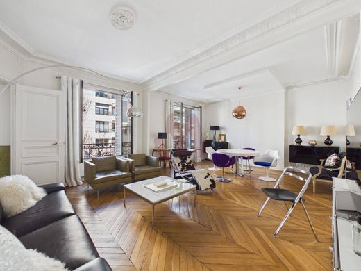 Apartment in Saint-Mandé, Val-de-Marne