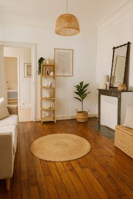 ‏בניין ב  ורסאי, Yvelines