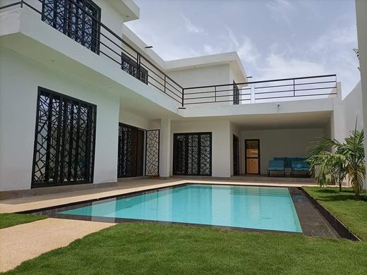 Элитный дом, Somone, Région de Thiès