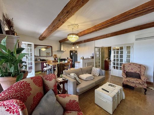 Luxury home in Servian, Hérault