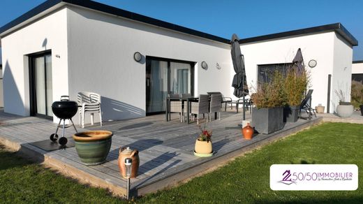 Luxury home in Santec, Finistère
