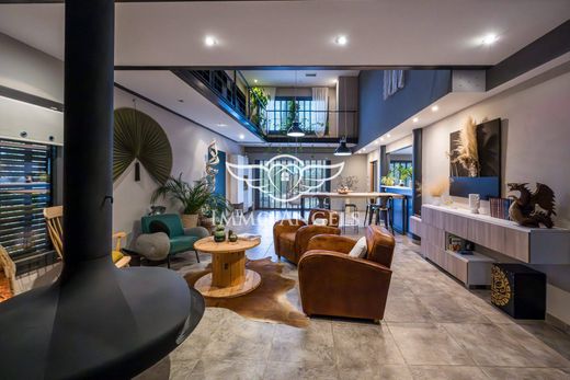 Vailhauquès, Héraultの高級住宅