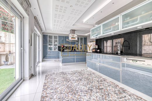 ‏בתי יוקרה ב  Crégy-lès-Meaux, Seine-et-Marne