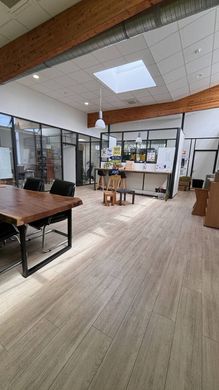 Office in Vannes, Morbihan