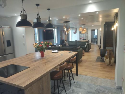 Luxury home in Verneuil-sur-Avre, Eure