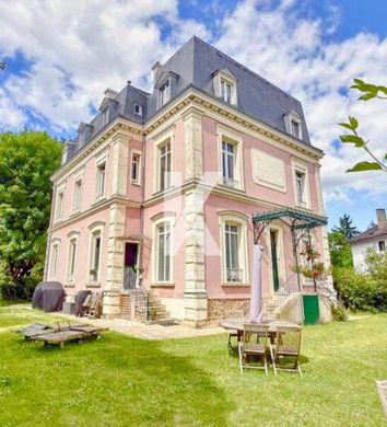 Apartment / Etagenwohnung in Saint-Gratien, Val d'Oise