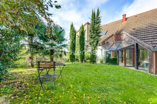 Casa di lusso a Clamart, Hauts-de-Seine