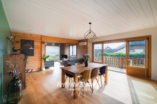 Luxus-Haus in Poisy, Haute-Savoie
