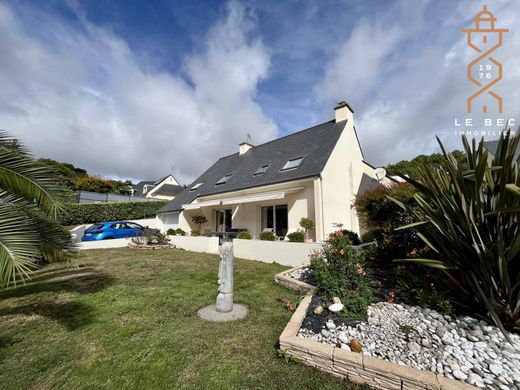 Casa di lusso a Saint-Avé, Morbihan