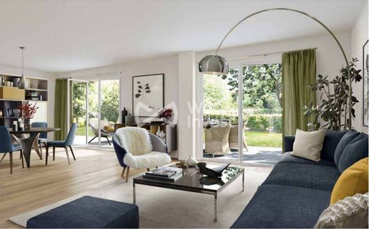 Casa de lujo en Bussy-Saint-Georges, Sena y Marne